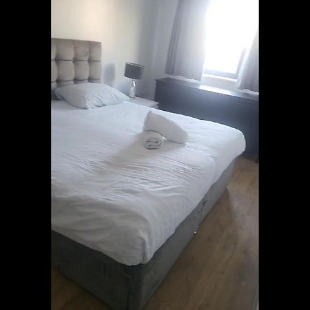 밀턴 케인즈 Broughton Comfy Den- Free Wifi, Netflix And Parking Available! 아파트 외부 사진